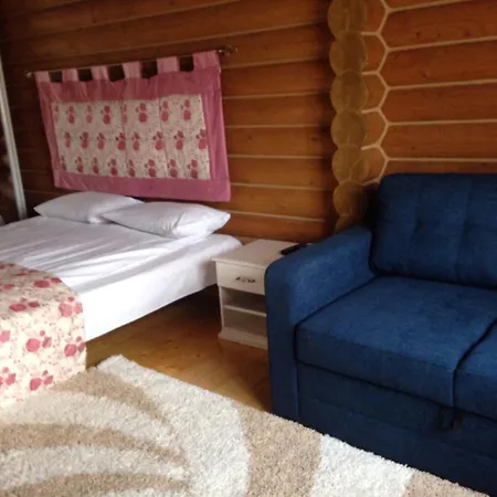 Leoslav Apartman Tatariv